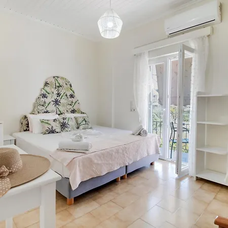 M6 Apartment Nikiana