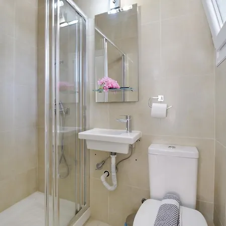 Apartment M6 Nikiana